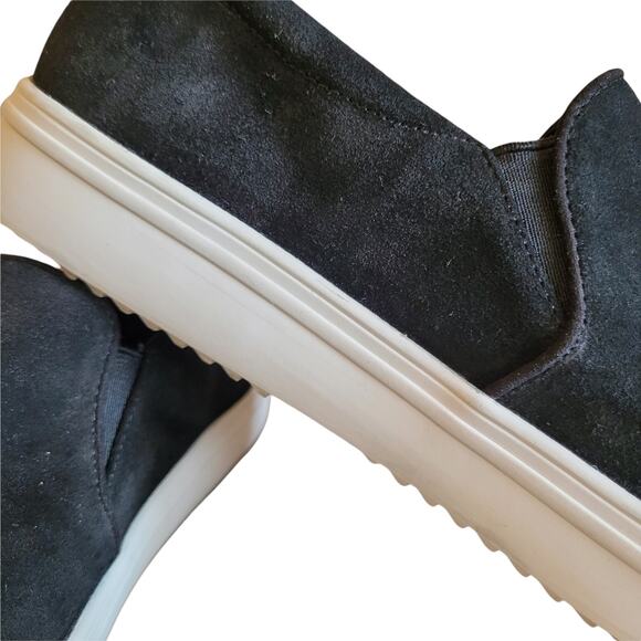 Blondo women's 10 waterproof black slip on sneakers shoes - Picture 3 of 8